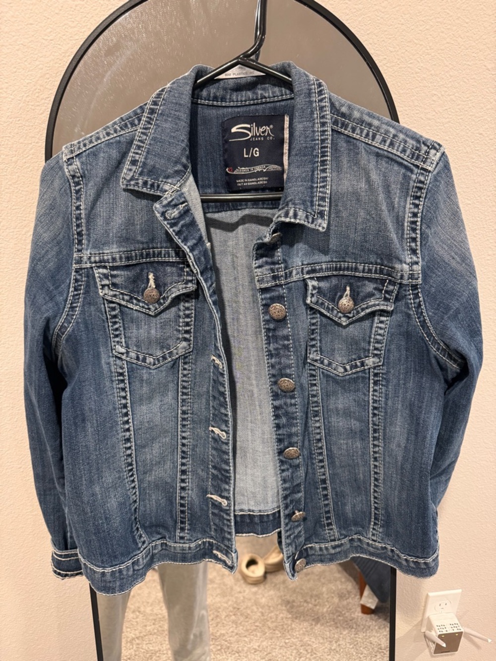 Silver Jeans Blue Denim Jacket with Contrast Stitching